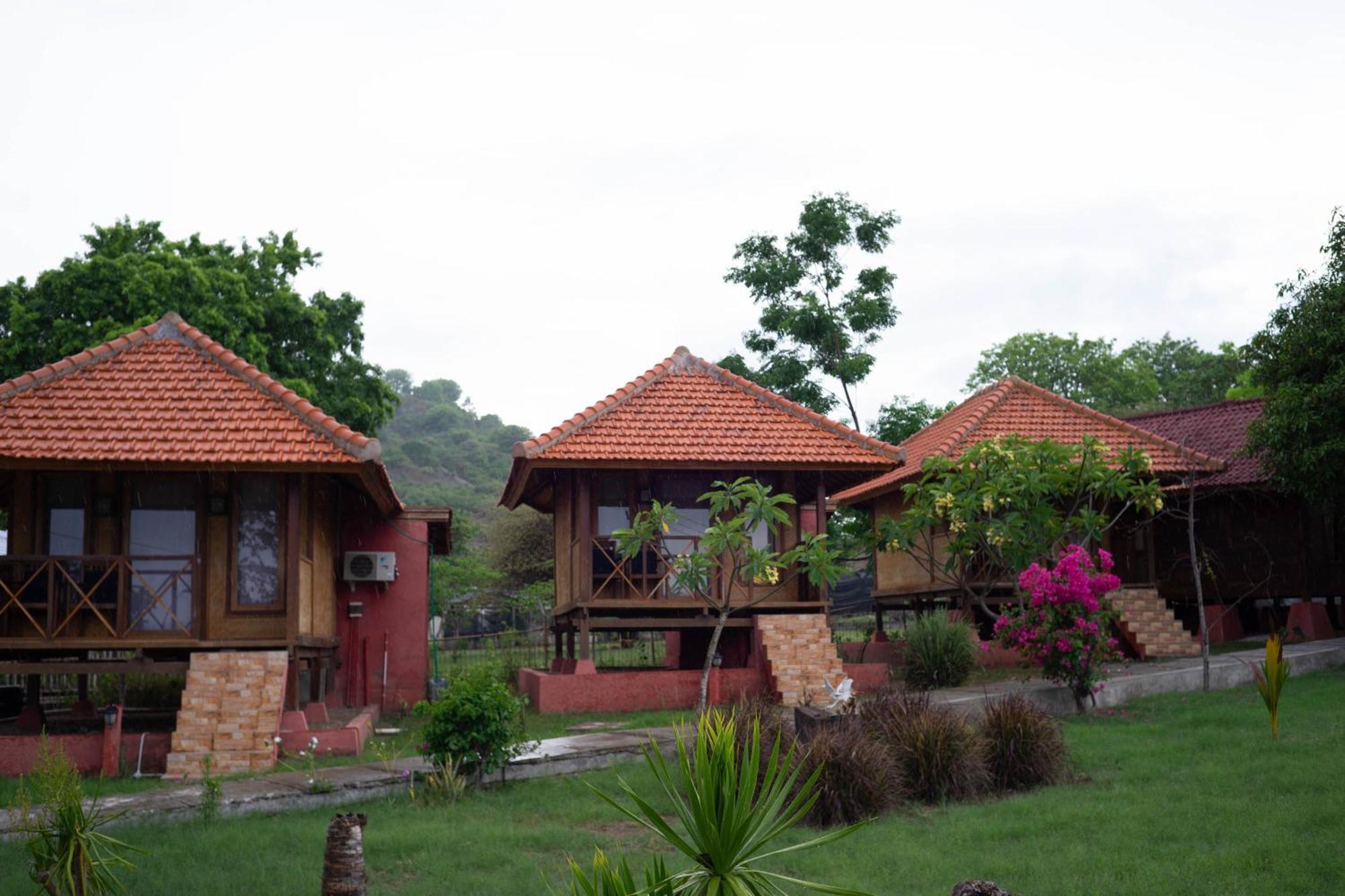 Yut'S Inn Flower Paradise Gili Gede 외부 사진